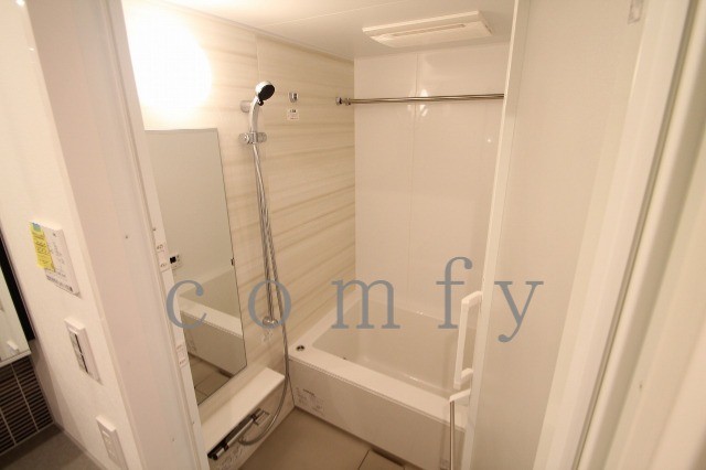 バス・シャワールーム　追い焚・浴室乾燥機付きバス