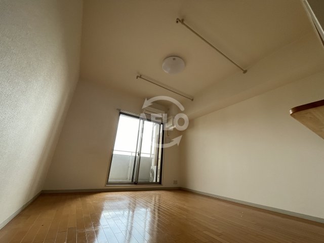 居室・リビング　ルクレ阿波座レジデンス　リビング・ダイニングスペース