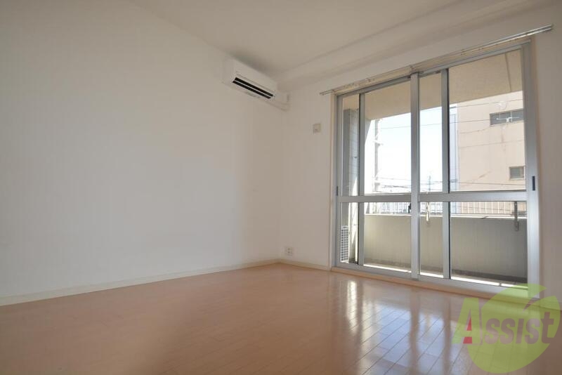 居室・リビング　お部屋も東向きで大変明るい