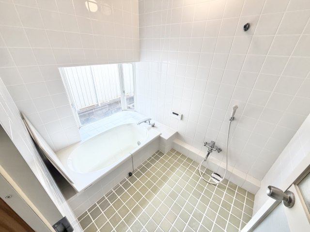 バス・シャワールーム　お風呂です