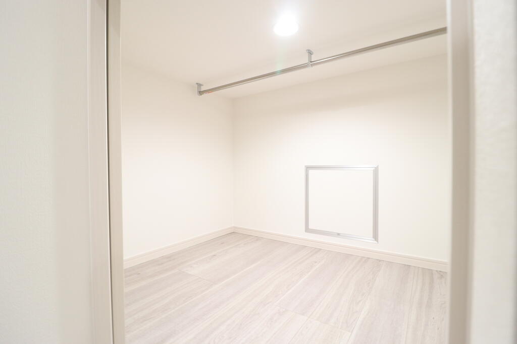 収納　ウォークインクローゼット