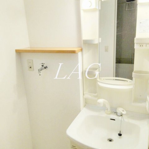 洗面設備　独立洗面台です。