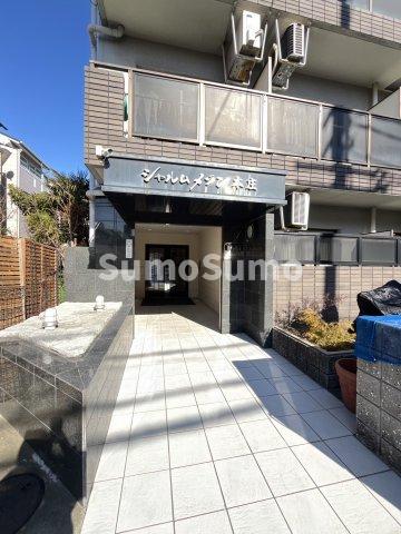 エントランス　清潔なエントランスです