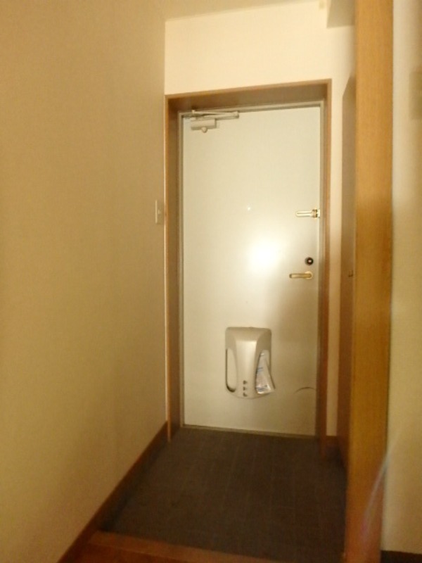 玄関　図面と現状に相違がある場合には現状を優先