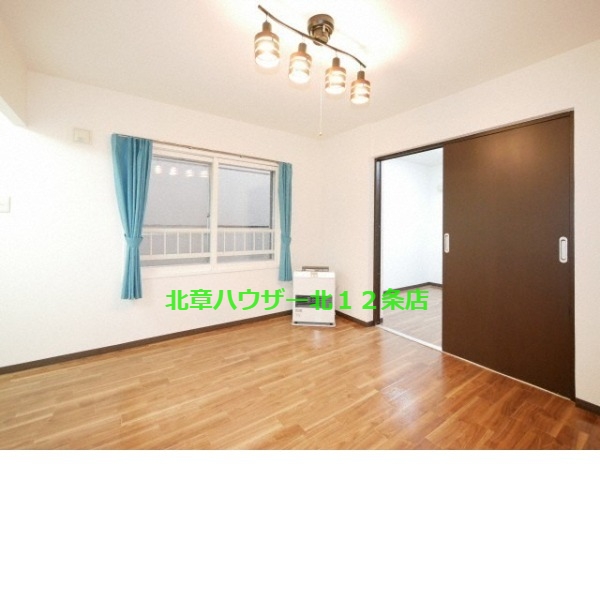 居室・リビング　リビング