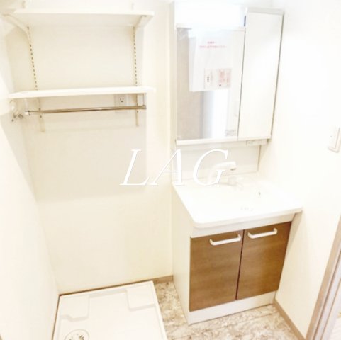 洗面設備　洗面台です。