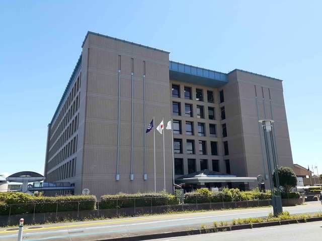 役所　座間市役所（役所）まで2062m