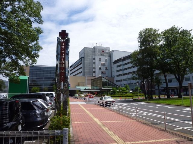 病院　赤十字病院（病院）まで1000m