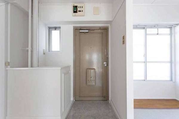 玄関　ビレッジハウスの同一物件・同一タイプの間取りの写真です