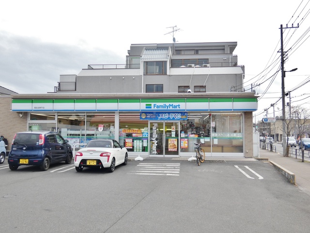 コンビニ　ファミリーマート福生加美平店（コンビニ）まで370m