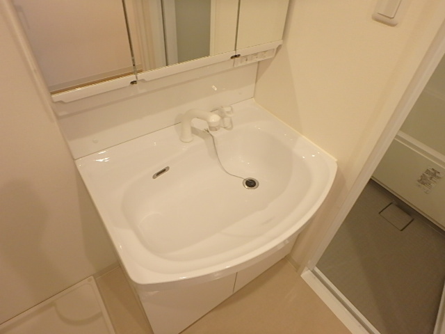 洗面設備　別のお部屋の参考写真です。