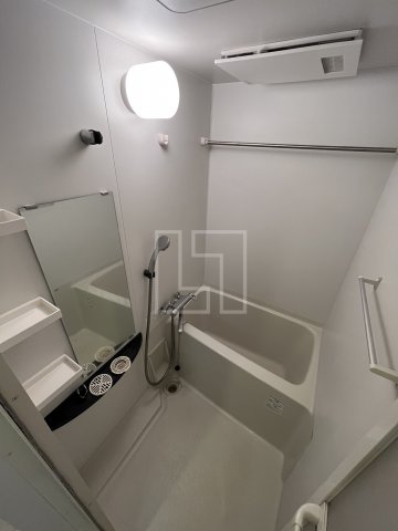 バス・シャワールーム　エステムプラザ難波WEST IIプレディア　浴室