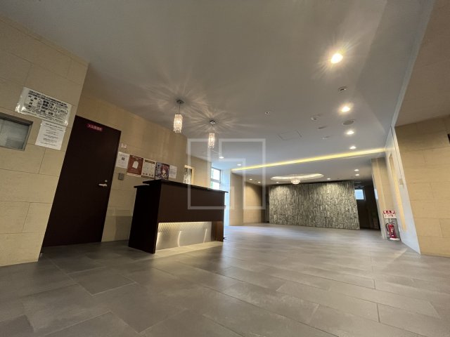 ロビー　エステムプラザ難波WEST IIプレディア　ロビー