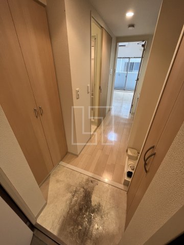 玄関　エステムプラザ難波WEST IIプレディア　玄関