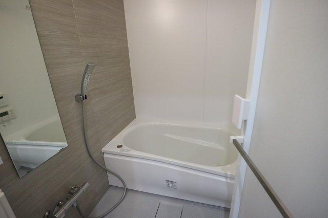バス・シャワールーム　同一タイプです。