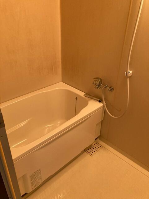 バス・シャワールーム　?