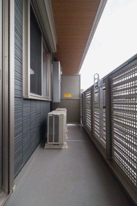 バルコニー　図面と現状に相違がある場合には現状を優先