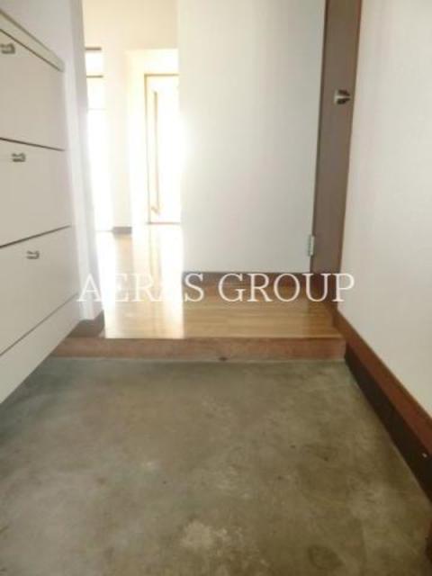 玄関　他部屋参考。