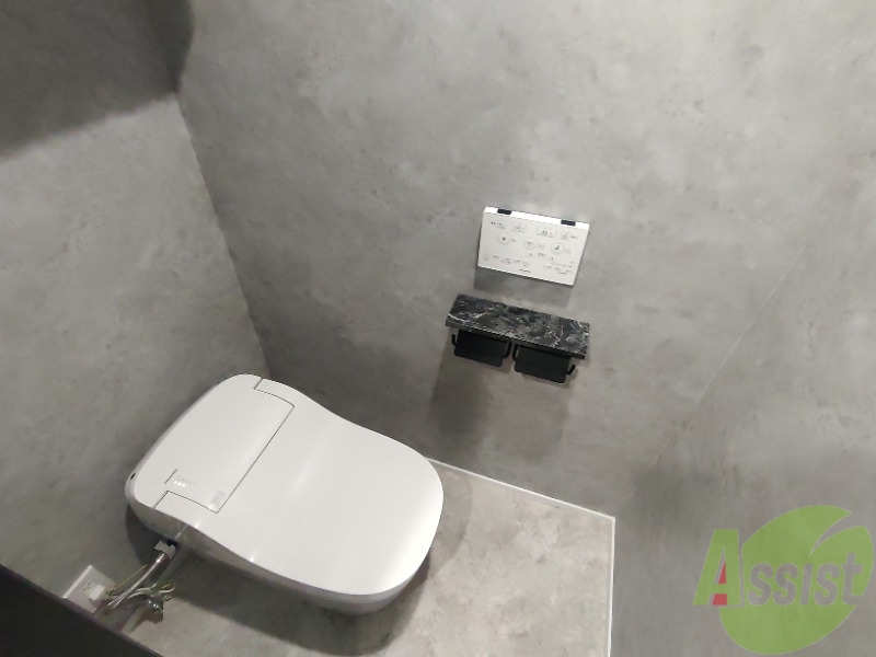 トイレ　トイレは綺麗でウォッシュレットも付いて快適にお使い頂けます。