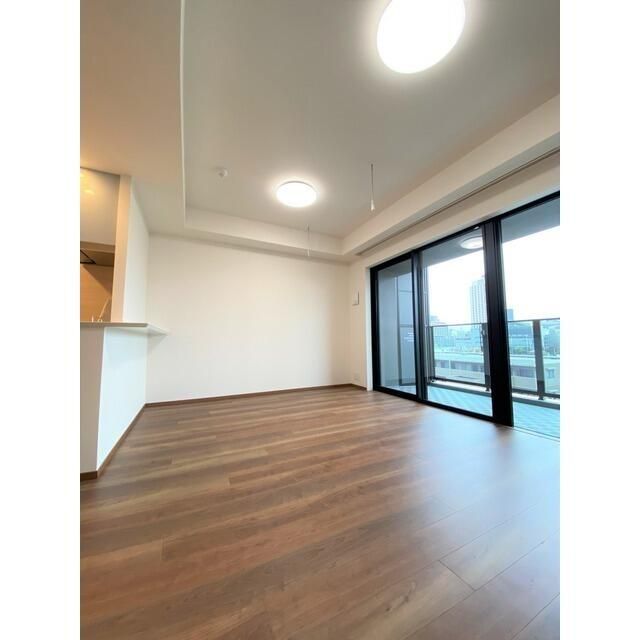 居室・リビング　☆明るい洋室☆