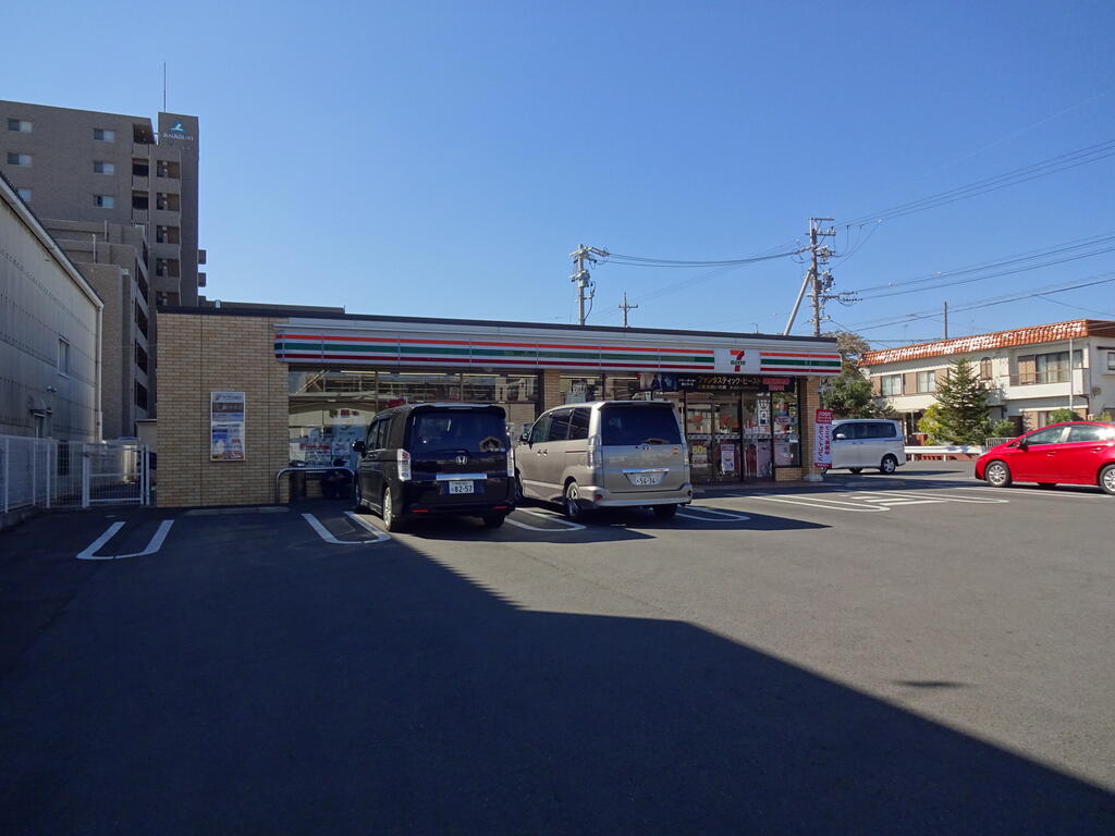 コンビニ　セブンイレブン浜松曳馬店（コンビニ）まで544m