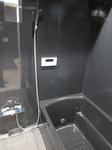 バス・シャワールーム　浴室