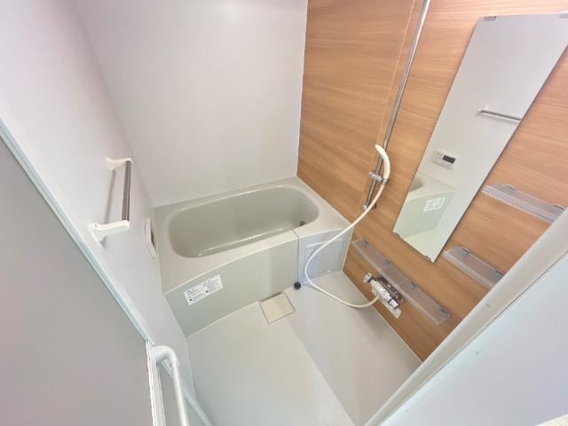 バス・シャワールーム　バス