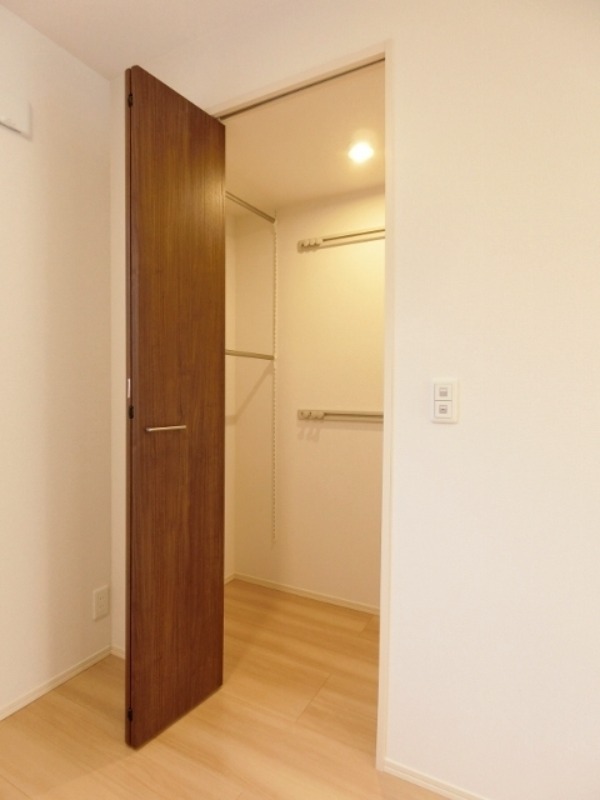 収納　図面と現状に相違がある場合には現状を優先