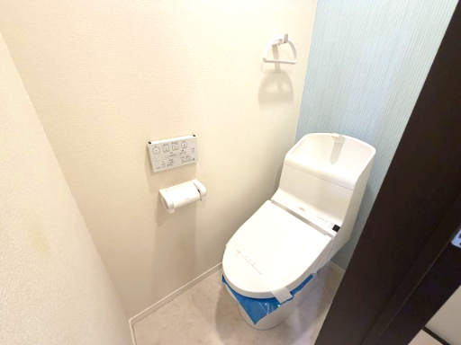 トイレ　※写真は別室です