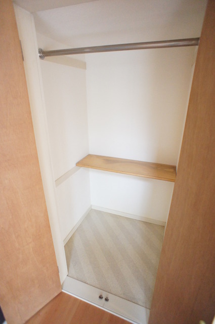 収納　奥行きのある収納完備！増えがちな荷物をスッキリ収納できます！