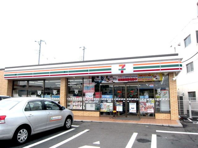 コンビニ　セブンイレブン立川幸町3丁目店（コンビニ）まで340m
