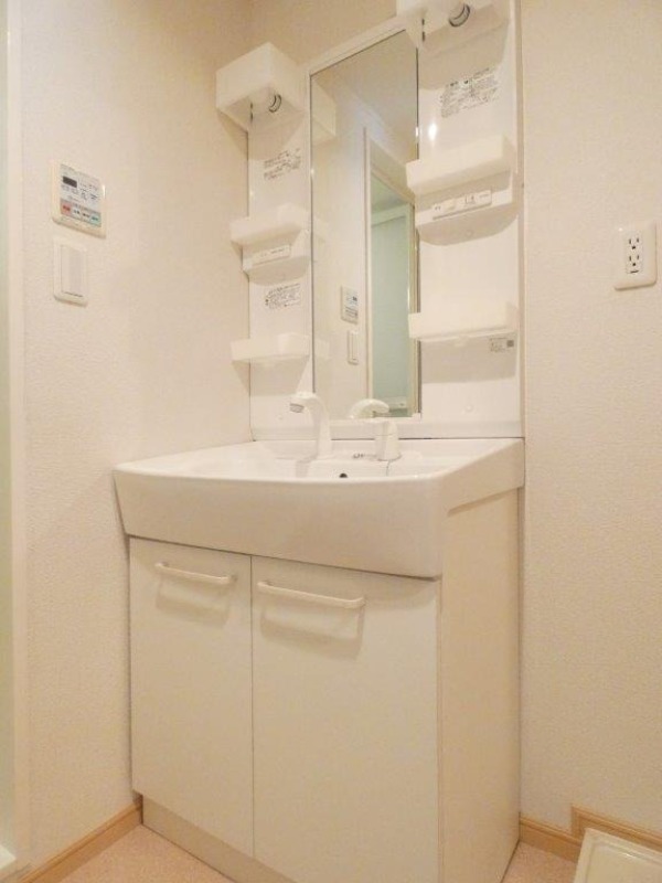 洗面設備　図面と現状に相違がある場合には現状を優先