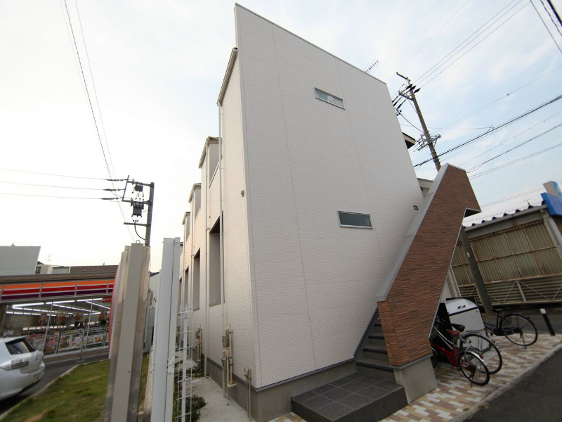 建物外観　外観　デザイナーズ　光インターネット無料