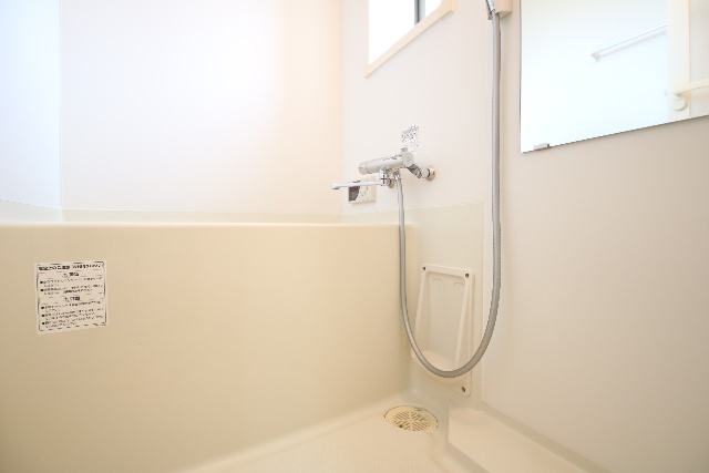 バス・シャワールーム　※別室の参考写真の為、現況優先です。