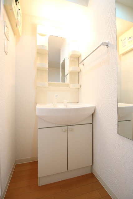 洗面設備　※別室の参考写真の為、現況優先です。