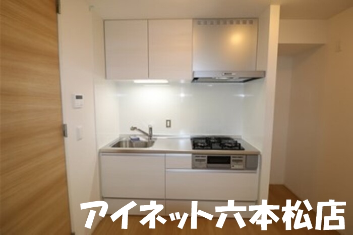 キッチン　料理もはかどりそうですね。