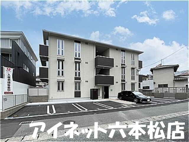 建物外観　人気デザイナーズシリーズです。