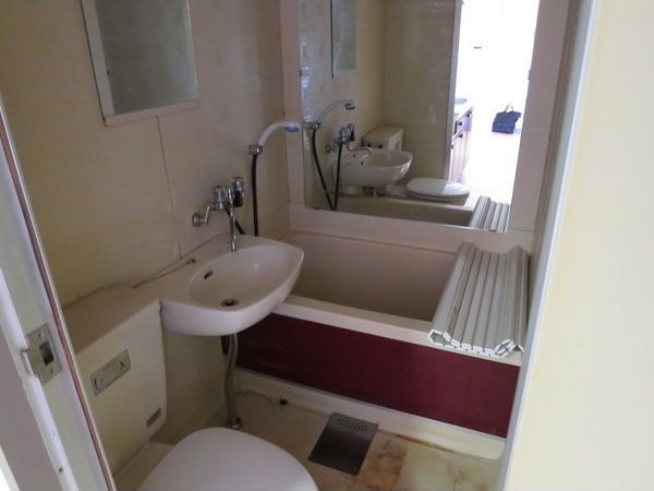 バス・シャワールーム