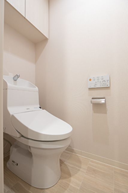 トイレ　※写真は同タイプ住戸です。