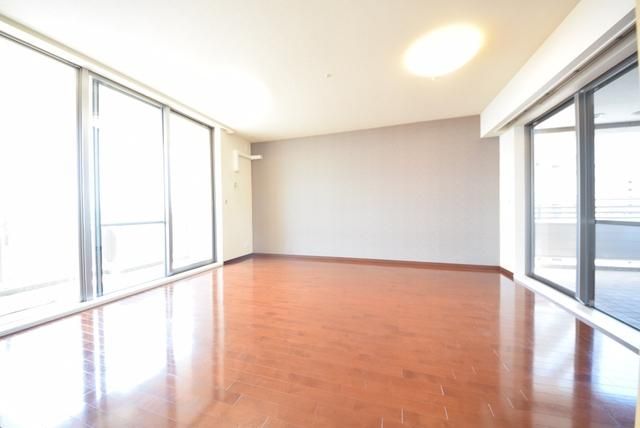 居室・リビング　★リビングに照明ついてます★