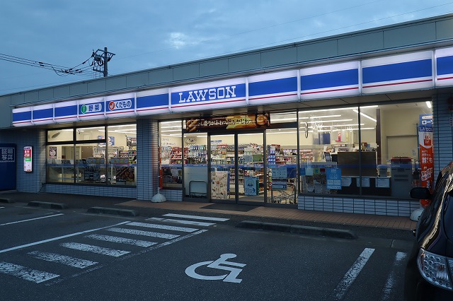 コンビニ　ローソン（コンビニ）まで564m