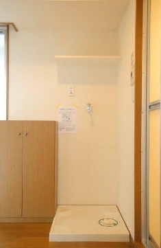 その他設備　室内洗濯機置場。