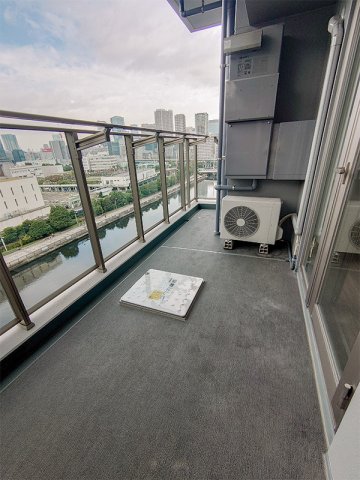 バルコニー　※別部屋の参考写真です。