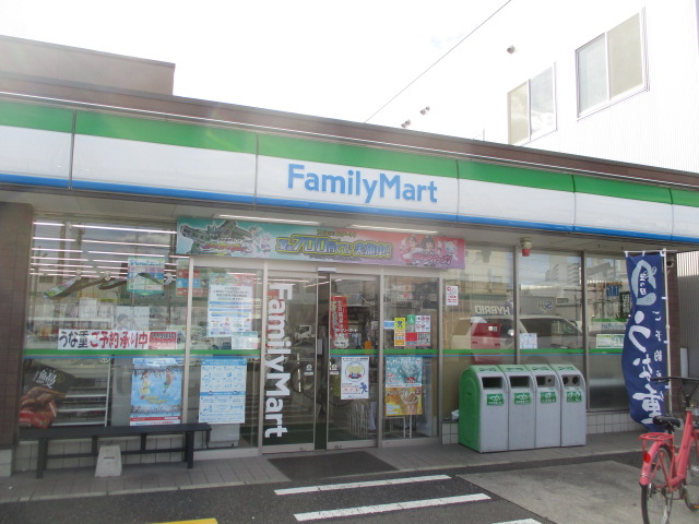 コンビニ　ファミリーマート 南津守五丁目店（コンビニ）まで329m
