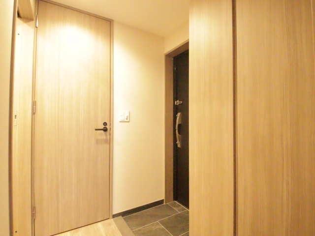 玄関　※別室の参考写真の為、現況優先です。