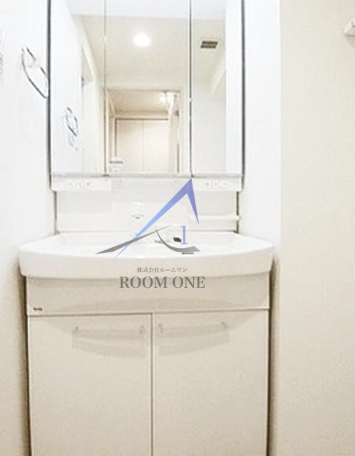 洗面設備　洗面台です。