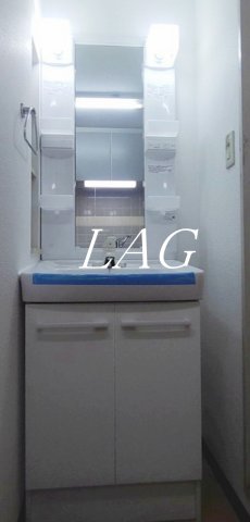洗面設備　洗面台です。