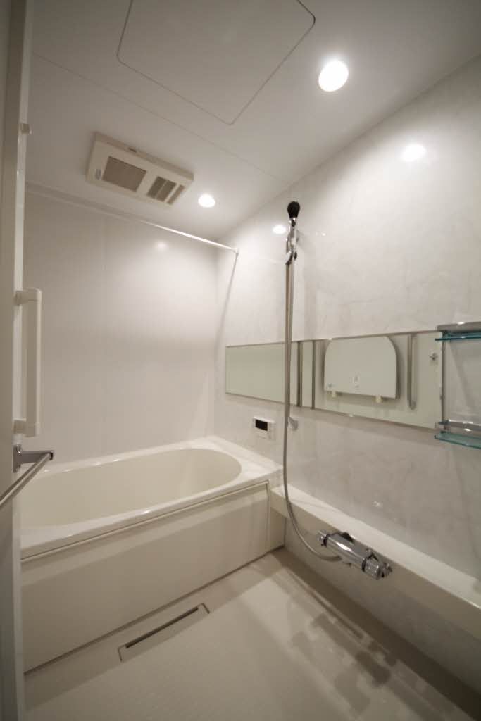 バス・シャワールーム　浴室