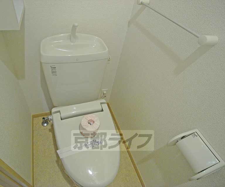 トイレ　落ち着いたトイレです。
