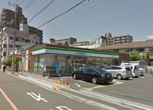 コンビニ　ファミリーマート西川口三丁目店（コンビニ）まで189m